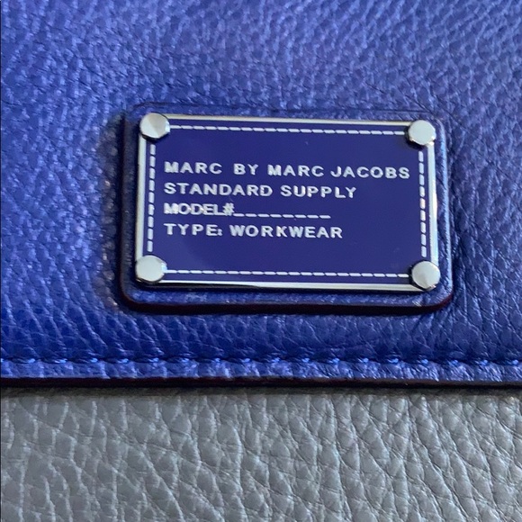 March Jacobs Clutch - Picture 2 of 7